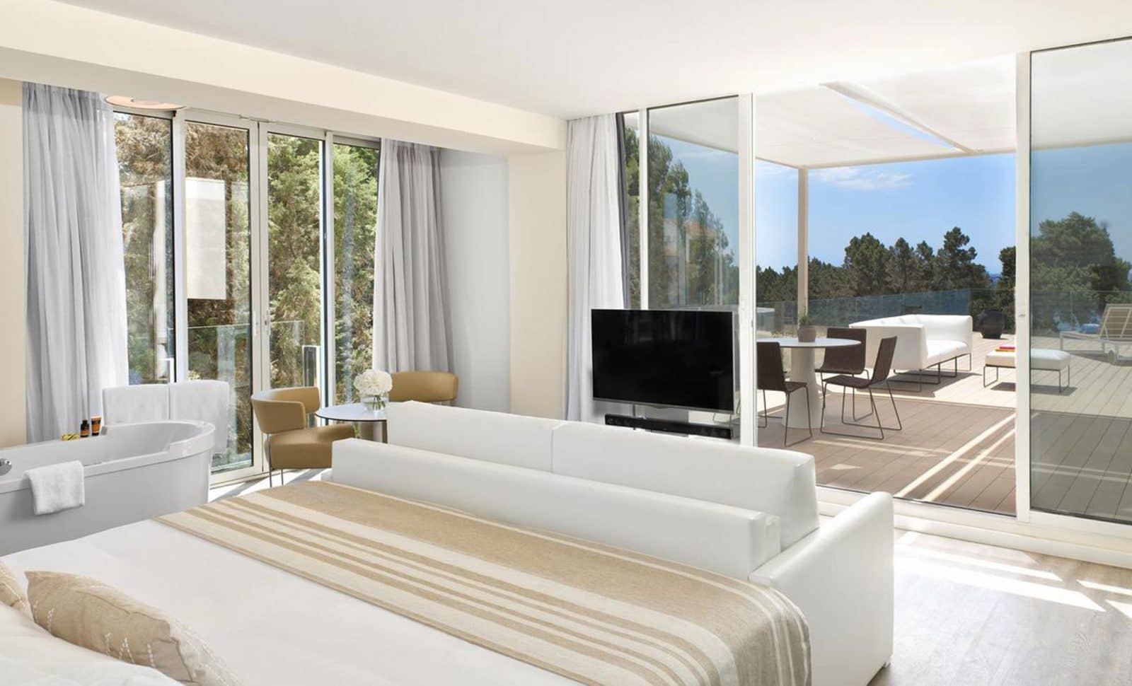 3 sol s. Me Ibiza, Испания. Ibiza от DAMAC. Me Ibiza, Испания номера. Siau Hotel Ibiza.