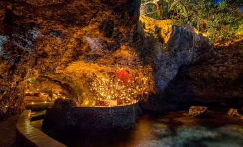 The Caves Hotel Jamaica Bar