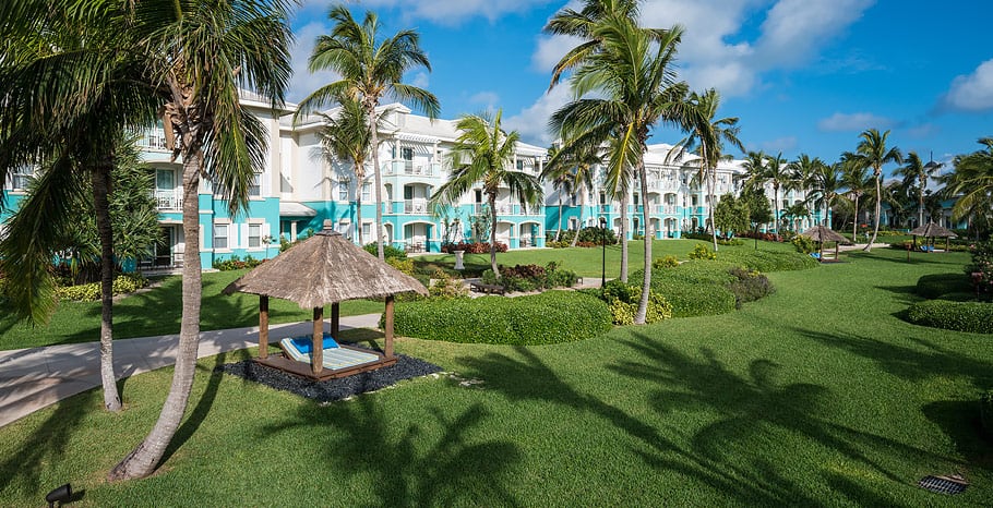 Sandals Emerald Bay Beach House Honeymoon Oceanview Grande Luxe Club Level Room