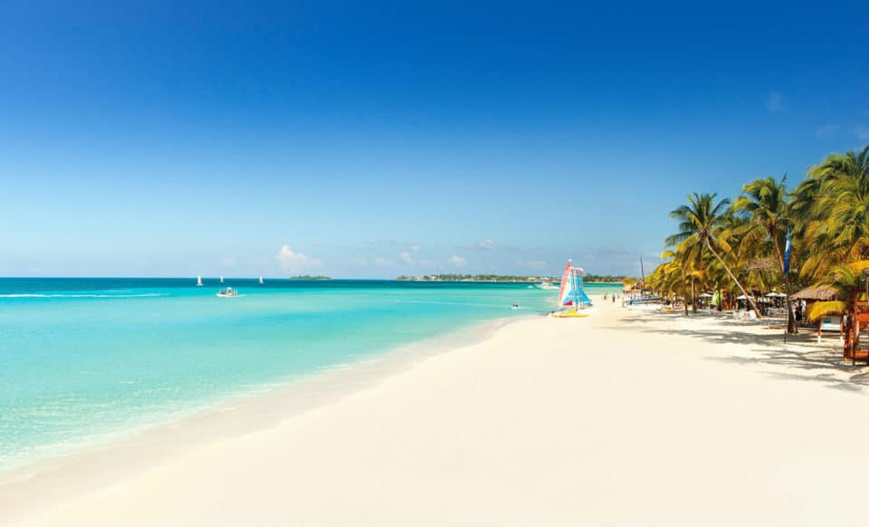 Couples Swept Away Jamaica Beach