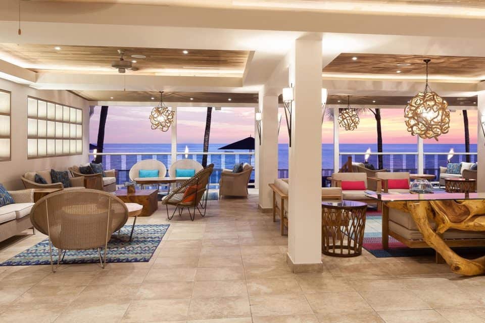 Waves Resort & Spa Dining