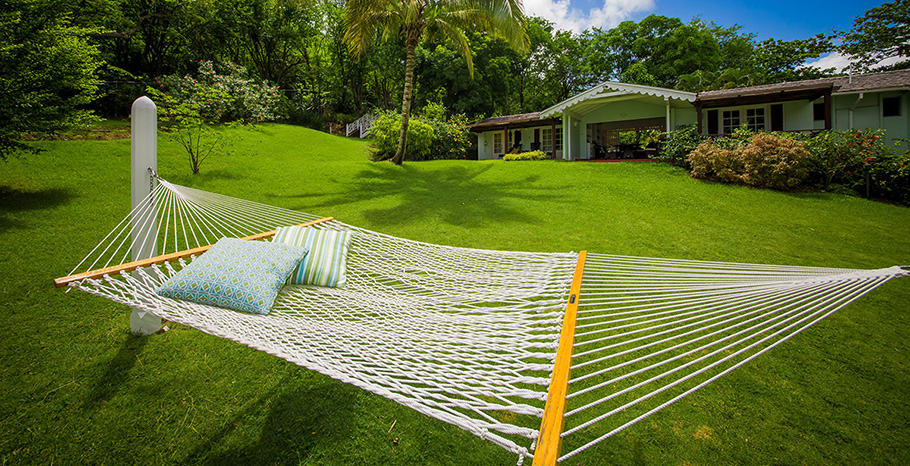 east-winds-ocean-front-garden