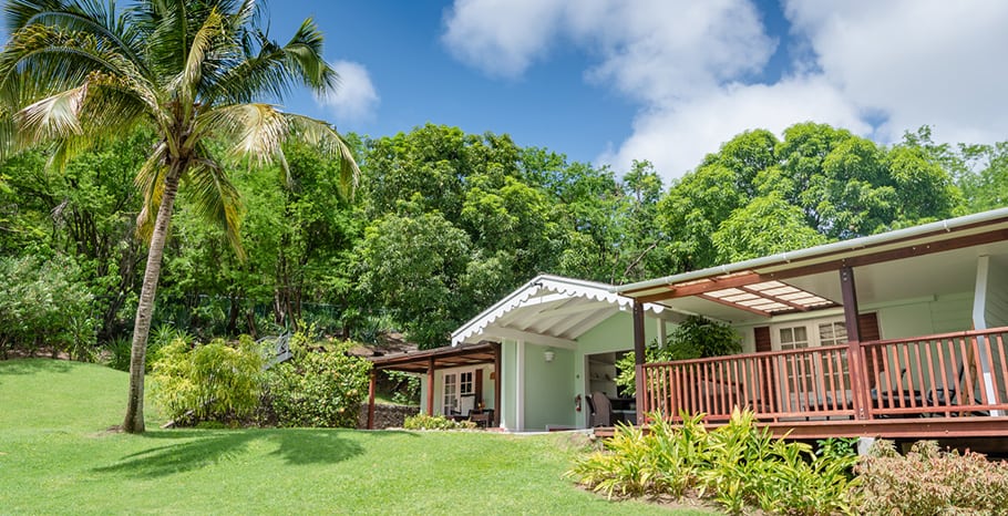 eastwinds-ocean-front-cottage-area