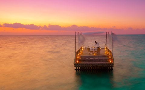 Baros-Maldives_Piano-Deck-Dining