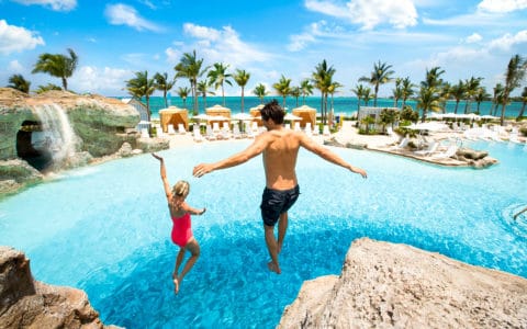 Grand-Hyatt-Baha-Mar-Blue-Hole-Guests