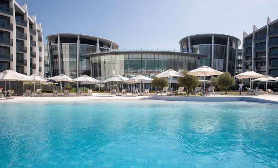 Jumeirah-at-Saadiyat-Island-Resort---Pool-View