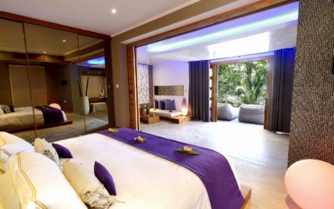 Le-Domaine-de-Lorangeraie-Resort-Spa-Garden-Suite-Bedroom