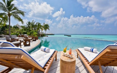 Milaidhoo Maldives Dining Compass Pool Bar