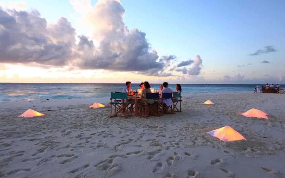 Six-Senses-Laamu-Sandbank-Dining