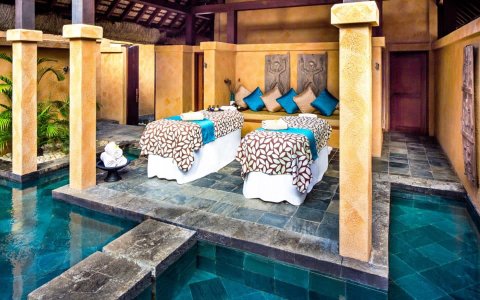 The Oberoi Beach Resort Spa Couples Suite