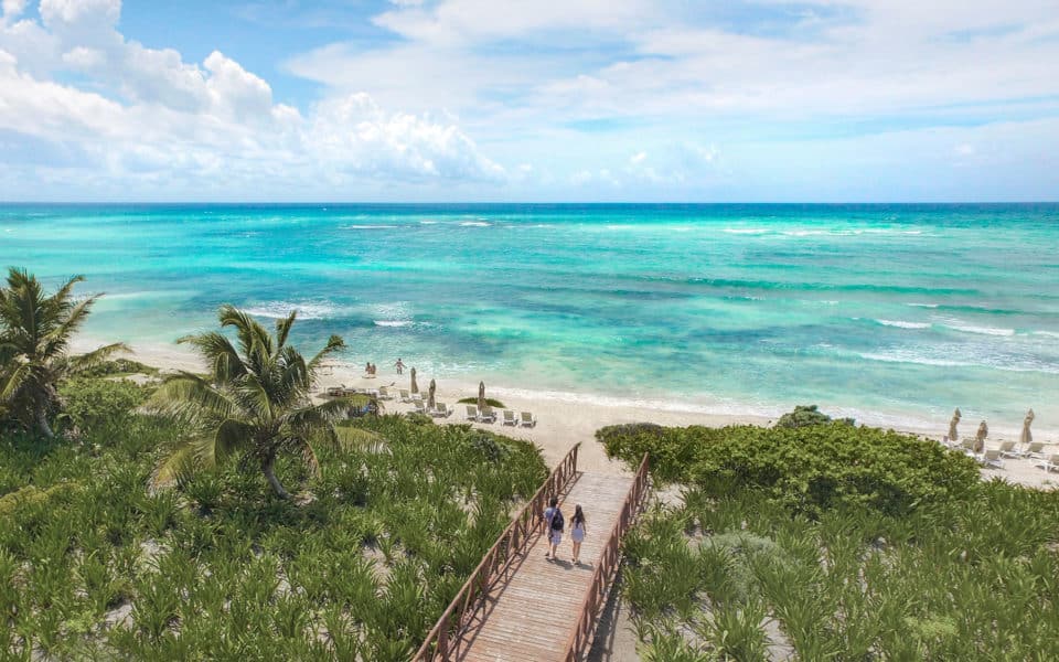 UNICO 20 87 Beach-Walkway