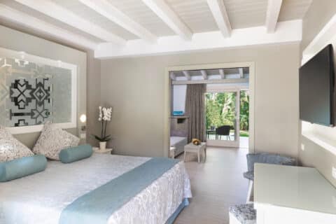 Castello Luxury Family Bungalow Room